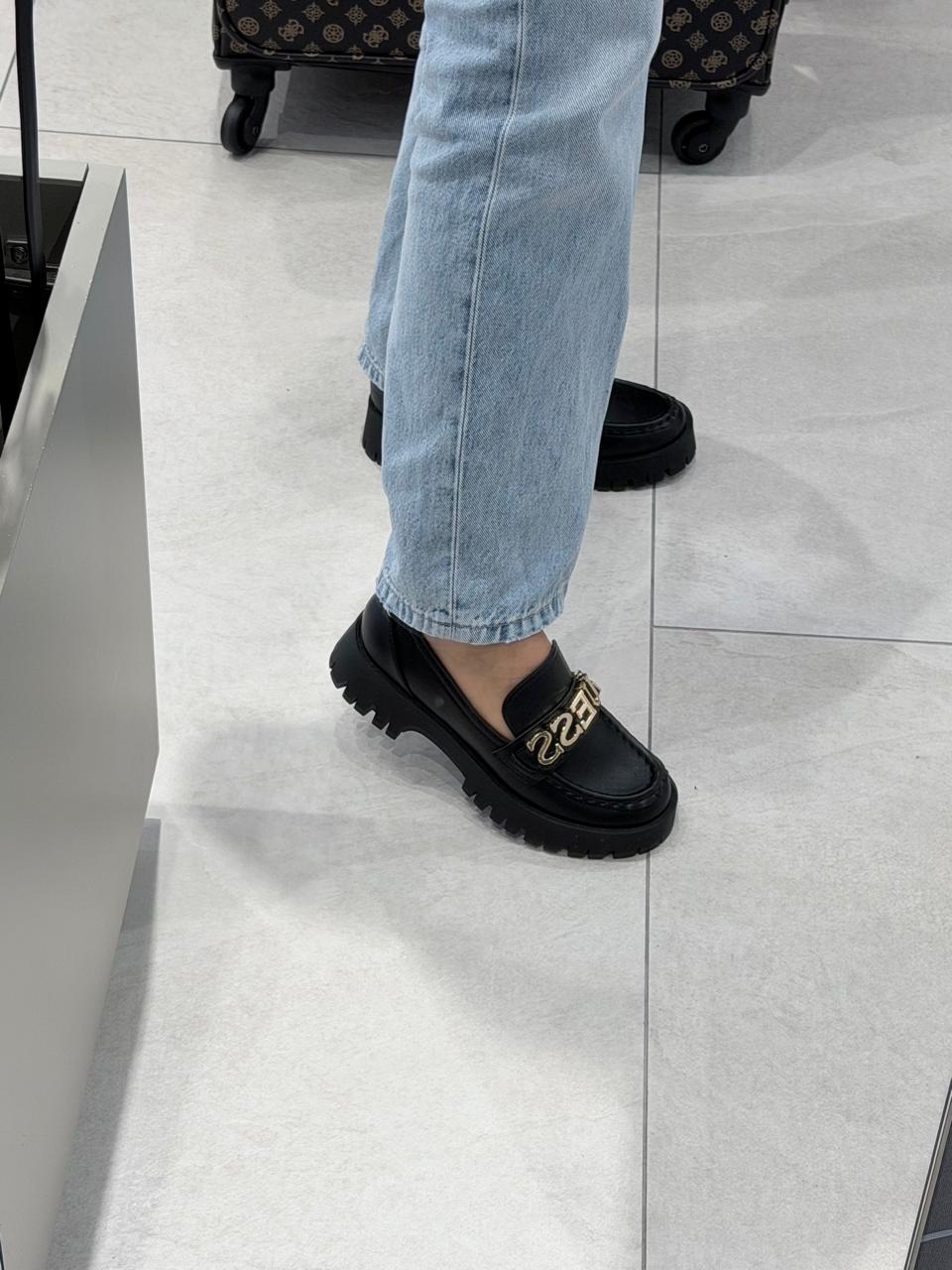 Loafers Guess (FEMRA) OCT