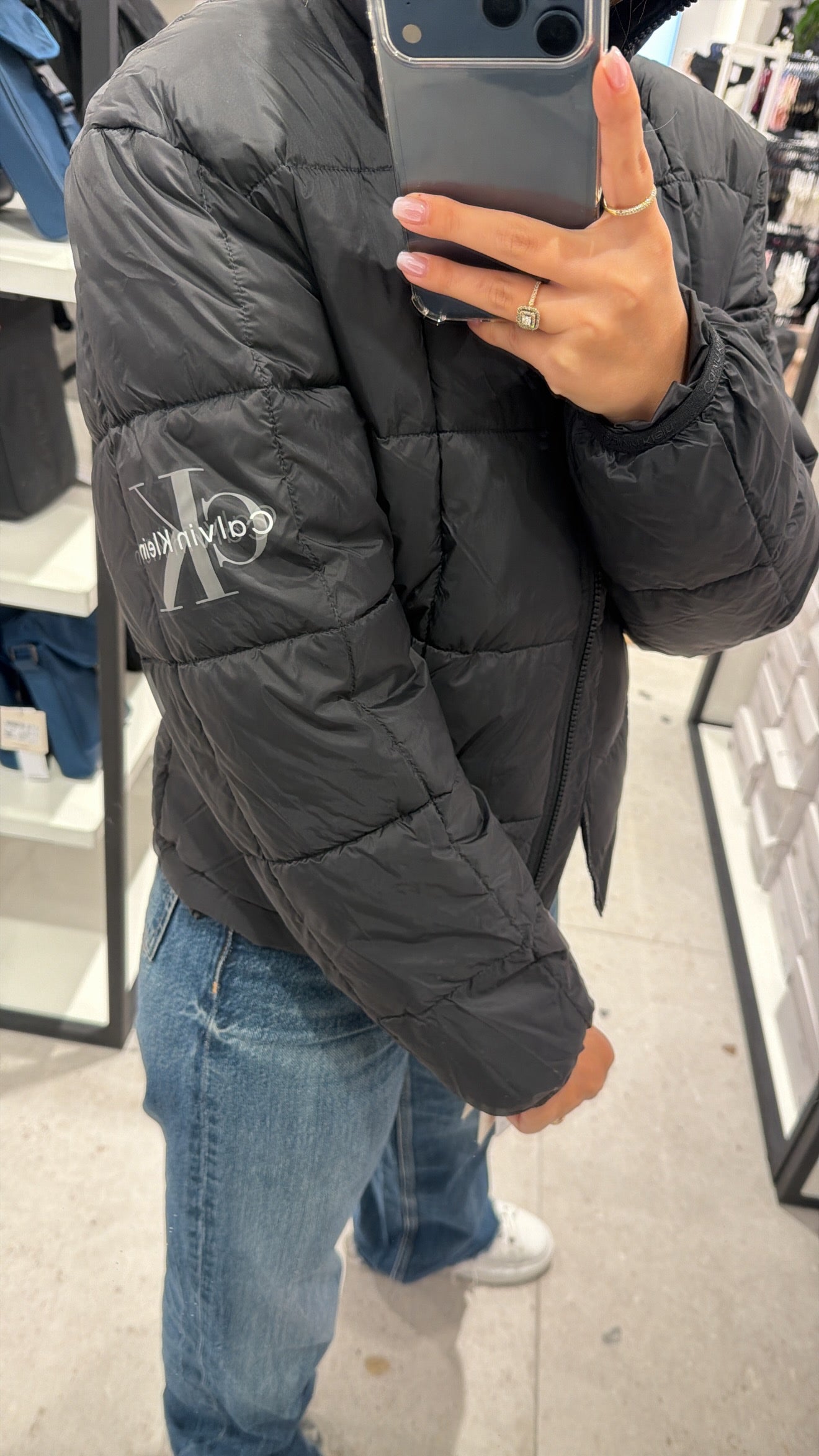 Xhup Calvin Klein (FEMRA) OCT