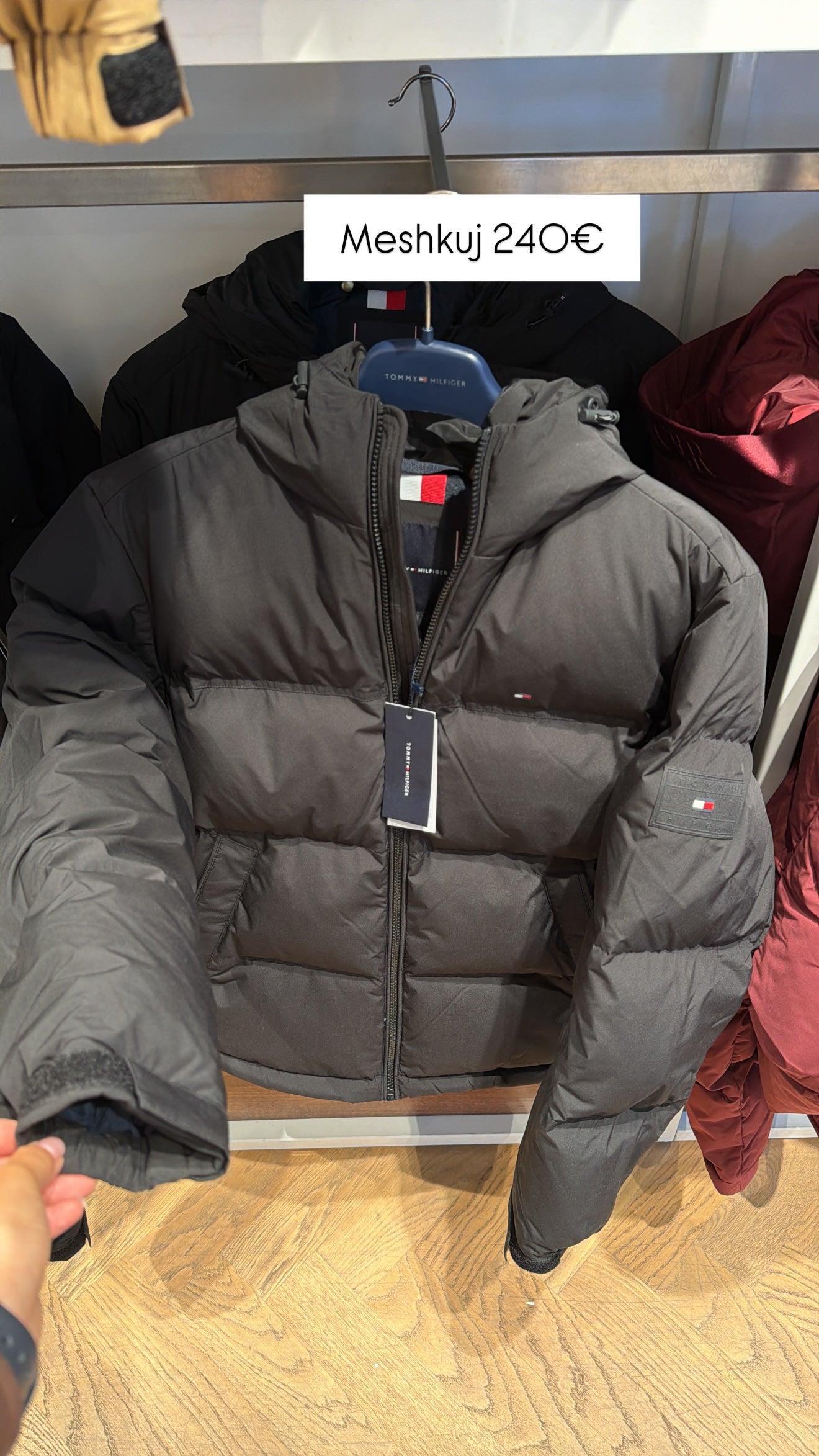Xhup Tommy Hilfiger (MESHKUJ) OCT