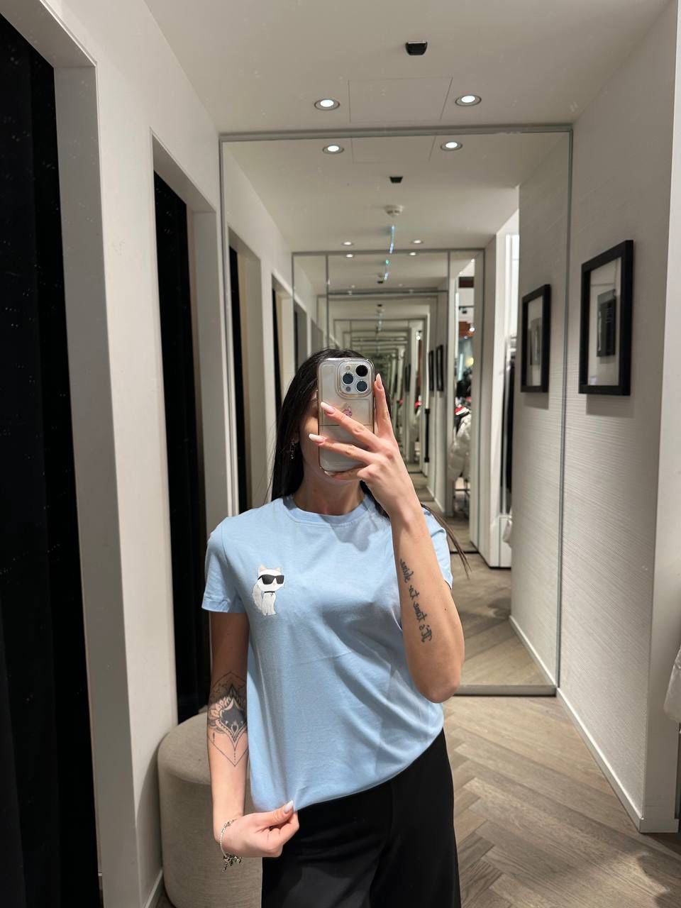 Tshirt Karl Lagerfeld (FEMRA)(STOCK)