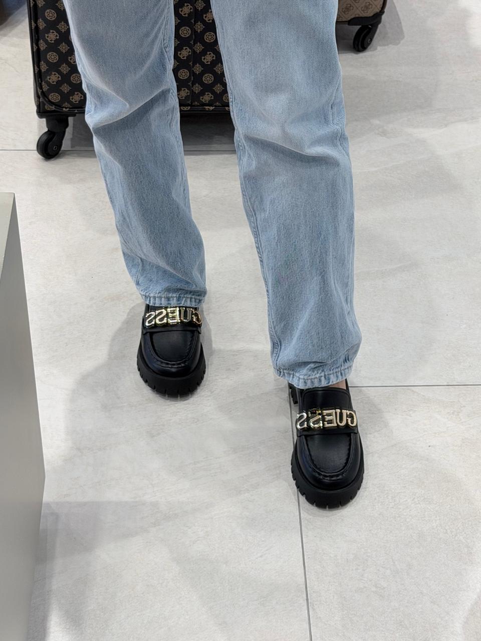 Loafers Guess (FEMRA) OCT