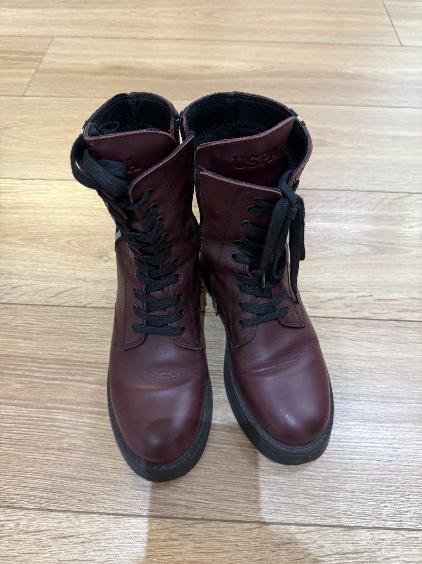 Second-Hand