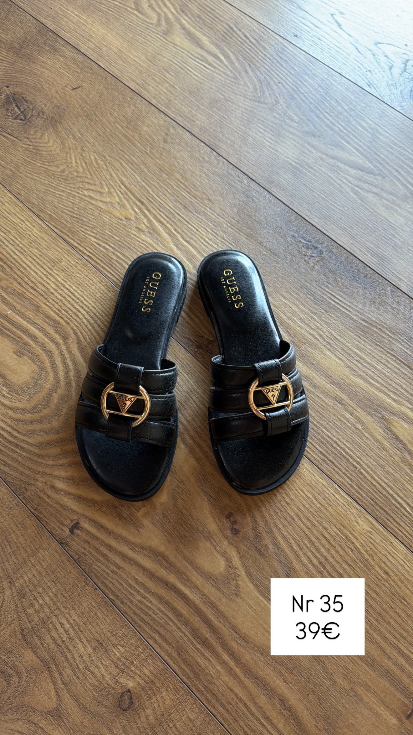 Shapka GUESS (FEMRA)(STOCK)