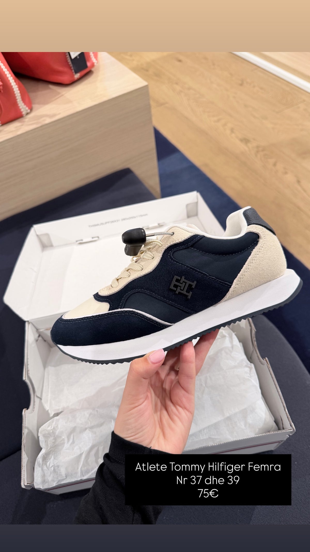 Atlete Tommy Hilfiger (FEMRA)