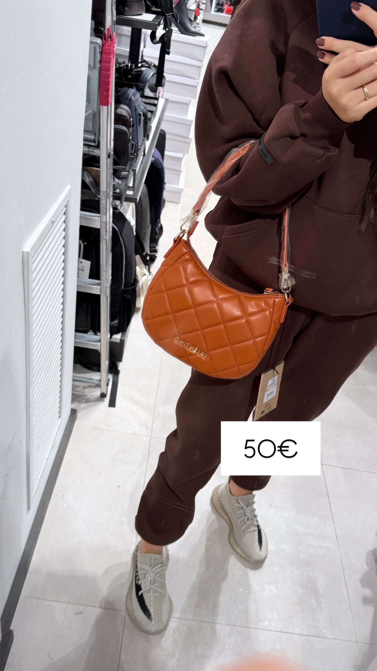 Cante Valentino (FEMRA)(STOCK)