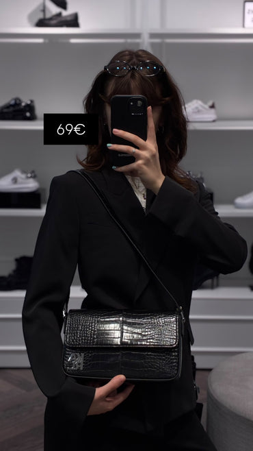 Cante Karl Lagerfeld (FEMRA)