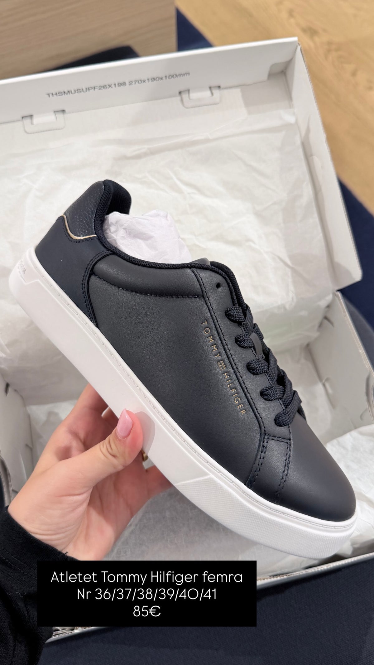 Atlete Tommy Hilfiger (FEMRA)