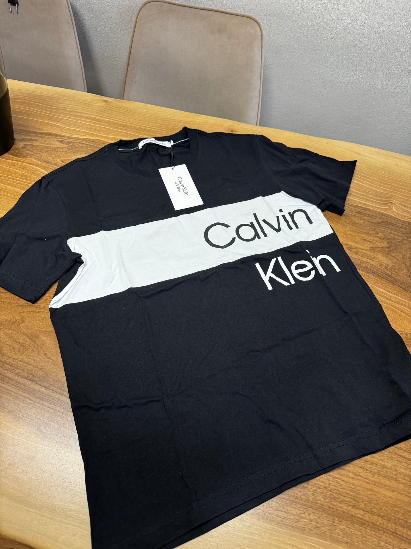Tshirt Calvin Klein (STOCK)