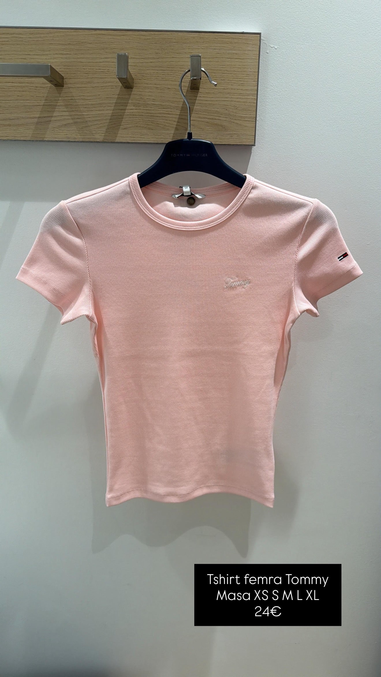 Tshirt Tommy Hilfiger (FEMRA)(STOCK)