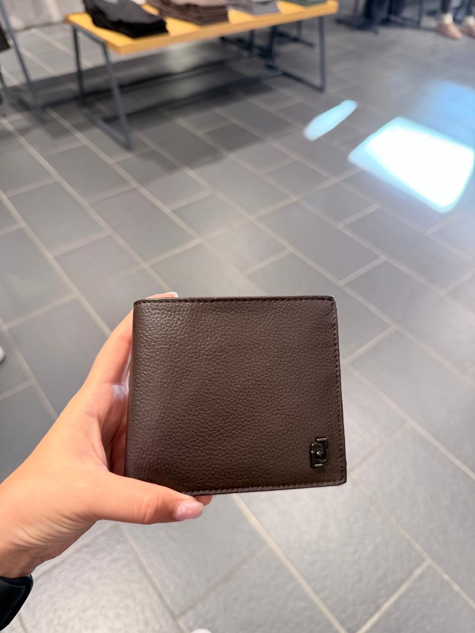 Portofol Liu Jo (MESHKUJ)(STOCK)