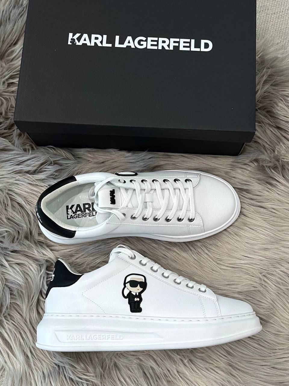 Atlete Karl Lagerfeld (MESHKUJ)