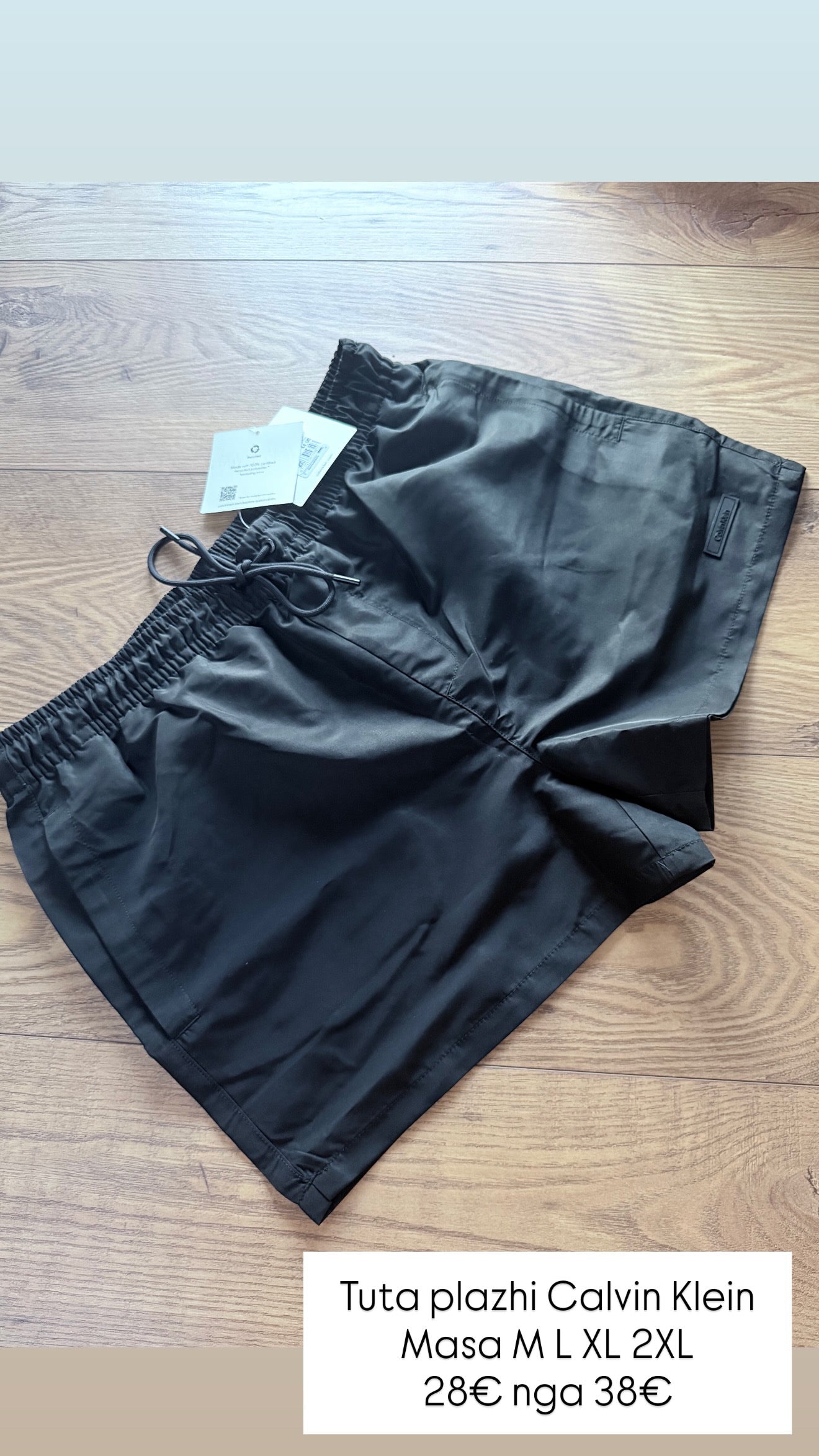 Tuta plazhi Calvin Klein (MESHKUJ)(STOCK)