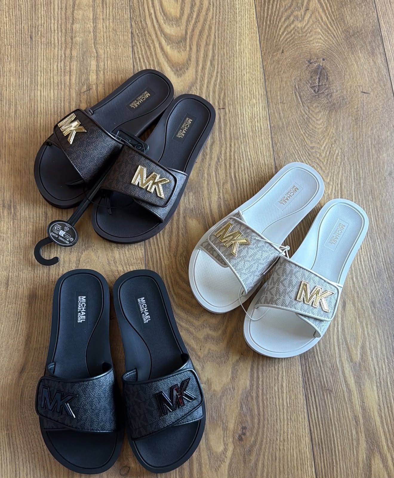 Shapka Michael Kors (FEMRA)(STOCK)