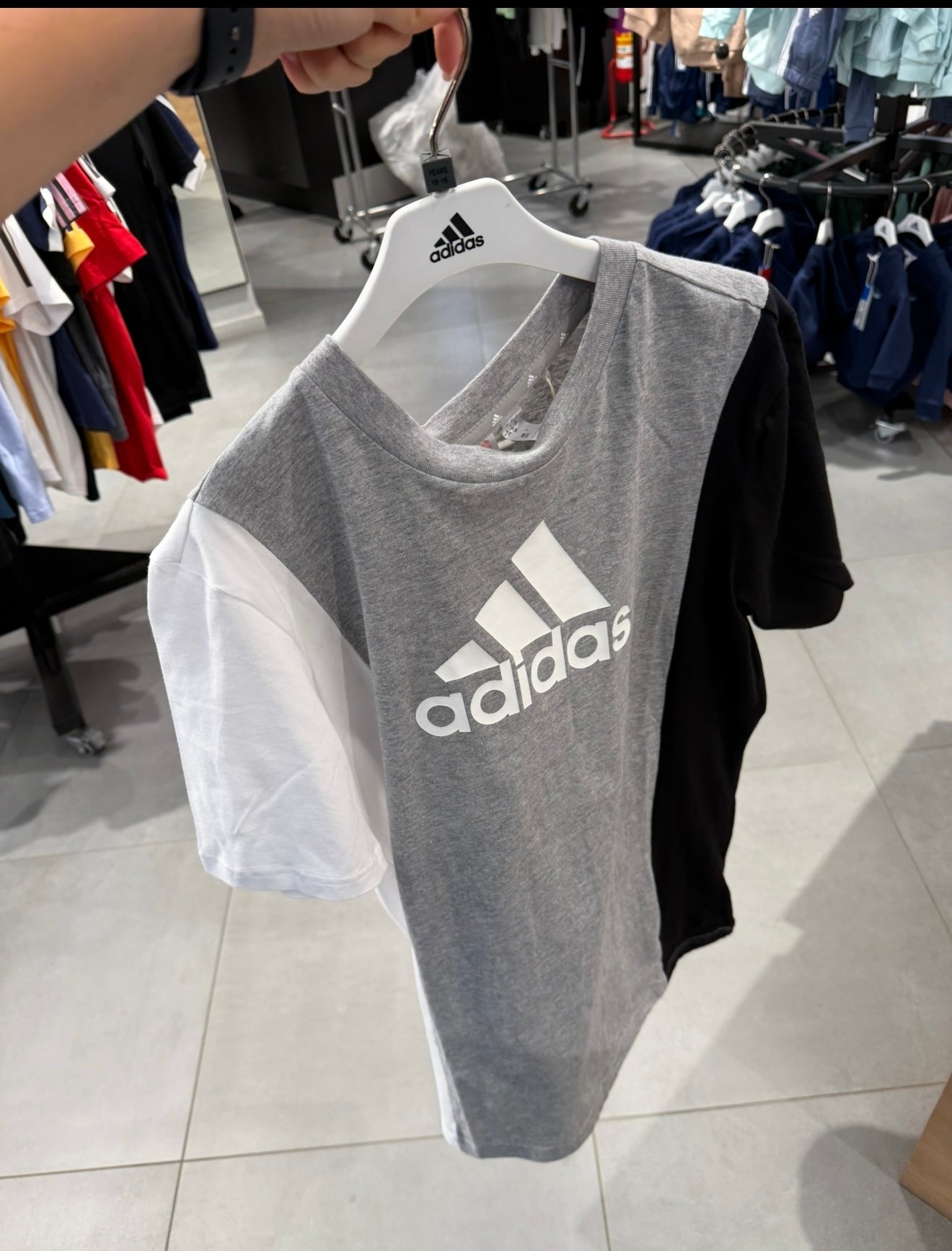 Kostum ADIDAS (FEMIJE)(STOCK)