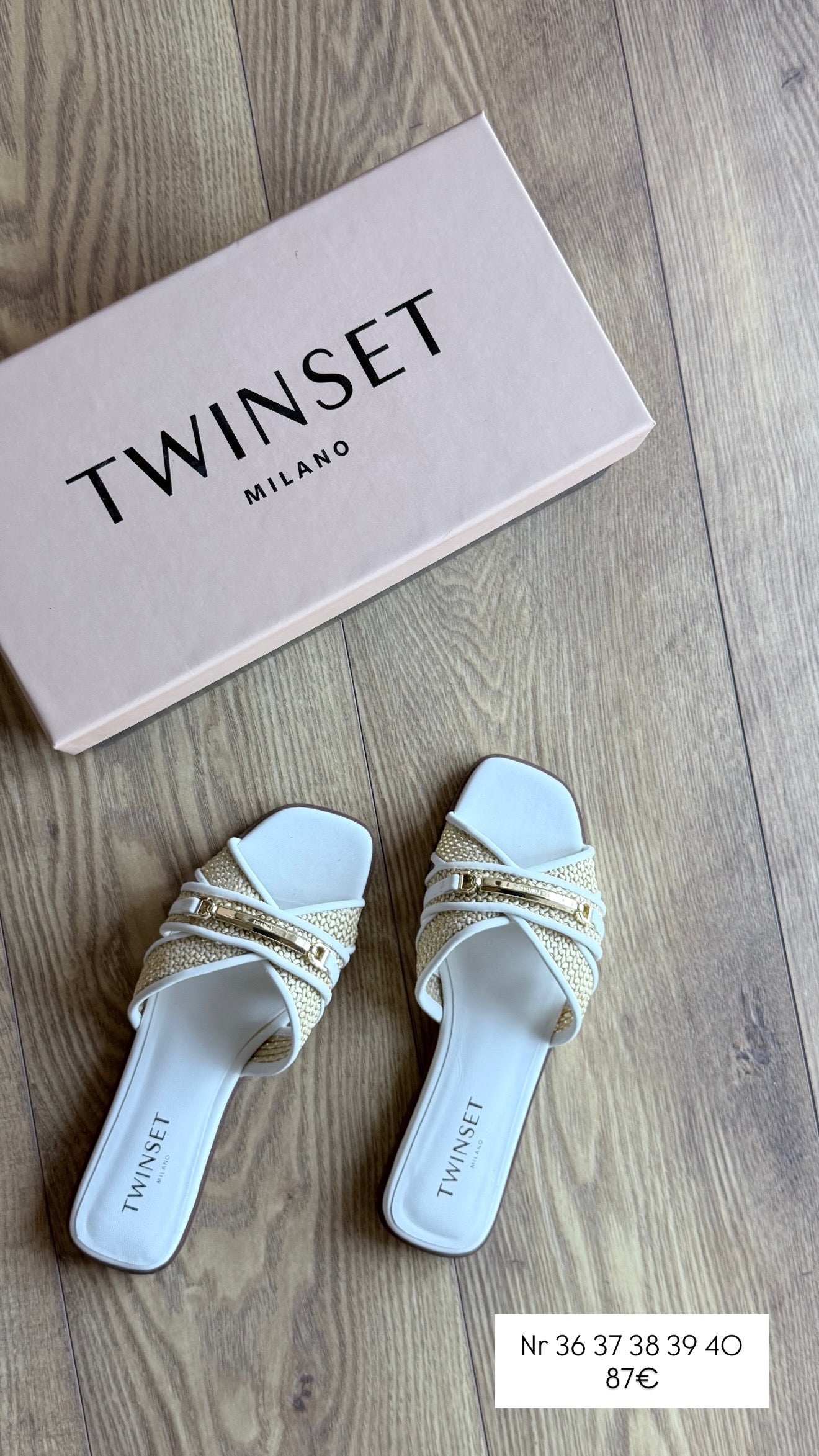 Shapka Twinset (FEMRA)(STOCK)