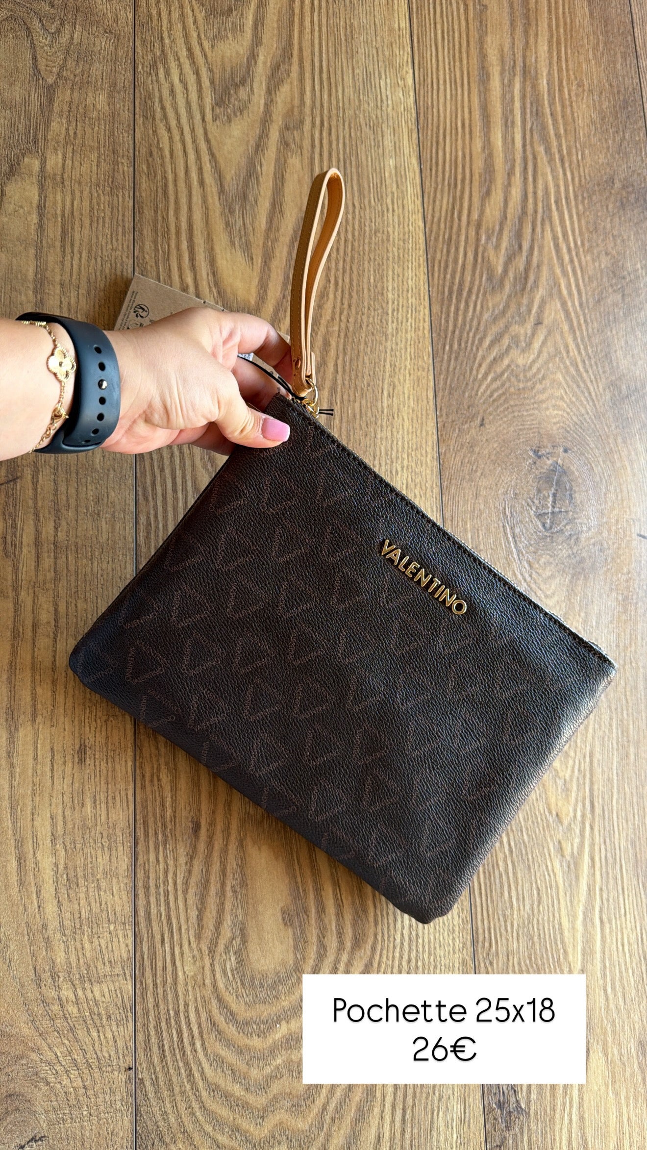 Pochette Valentino (FEMRA)(STOCK)