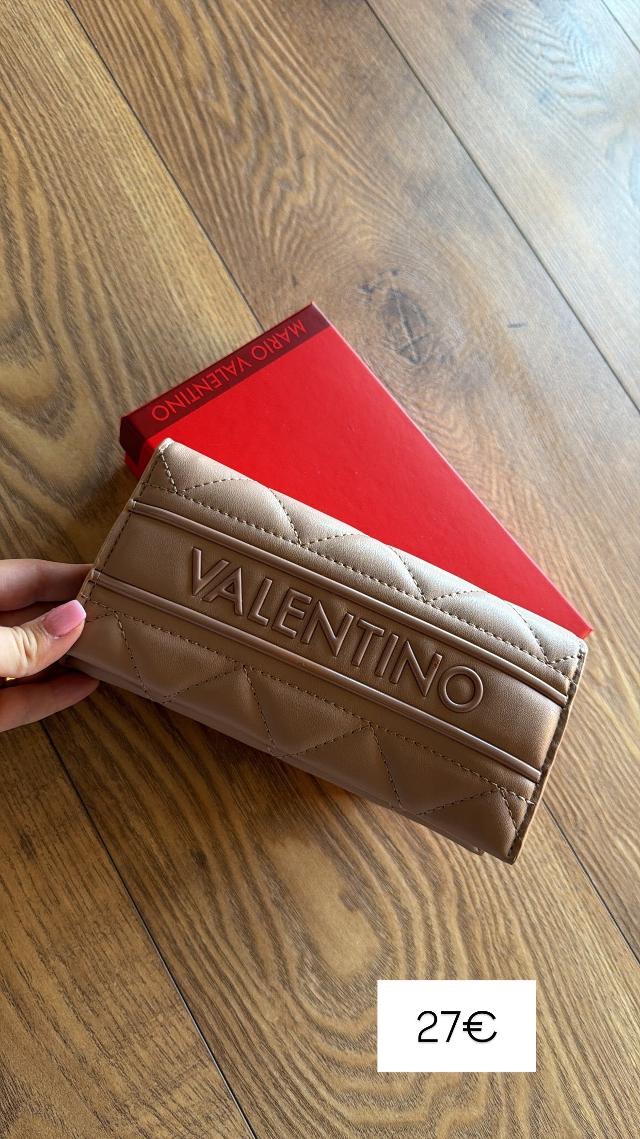 Portofol Valentino (FEMRA)(STOCK)