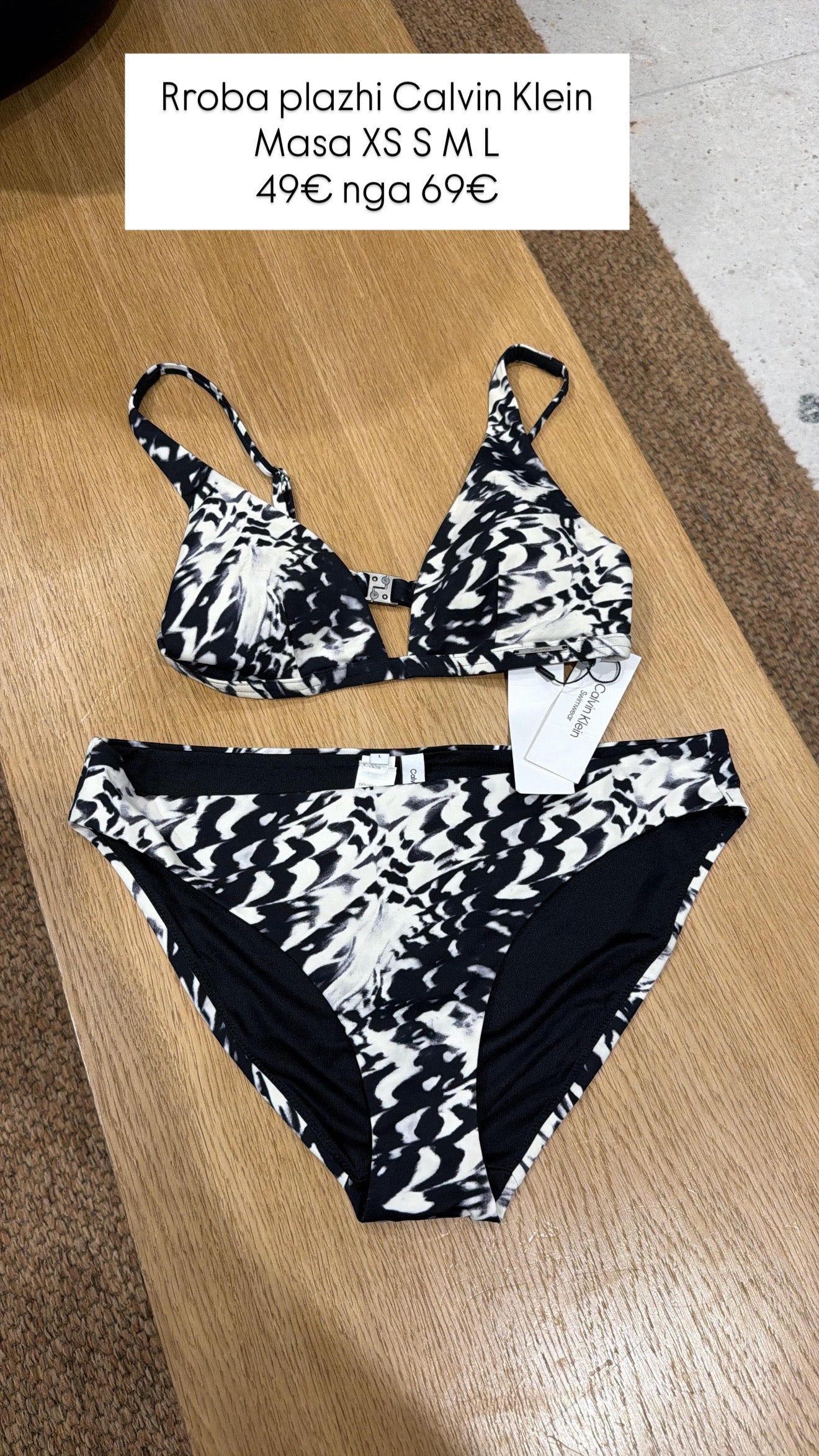 Rroba plazhi Calvin Klein (FEMRA)(STOCK)