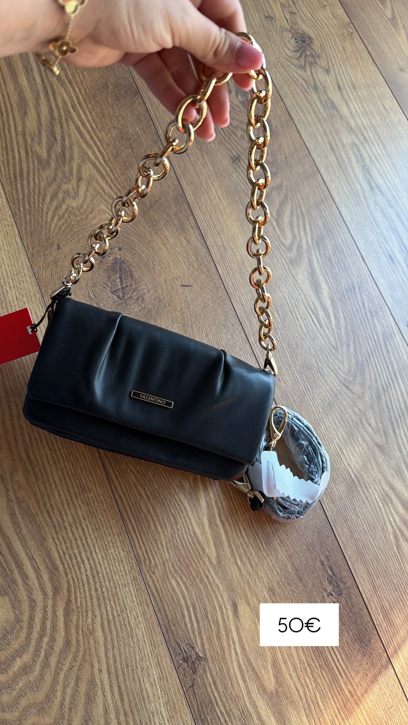 Cante Valentino (FEMRA)(STOCK)