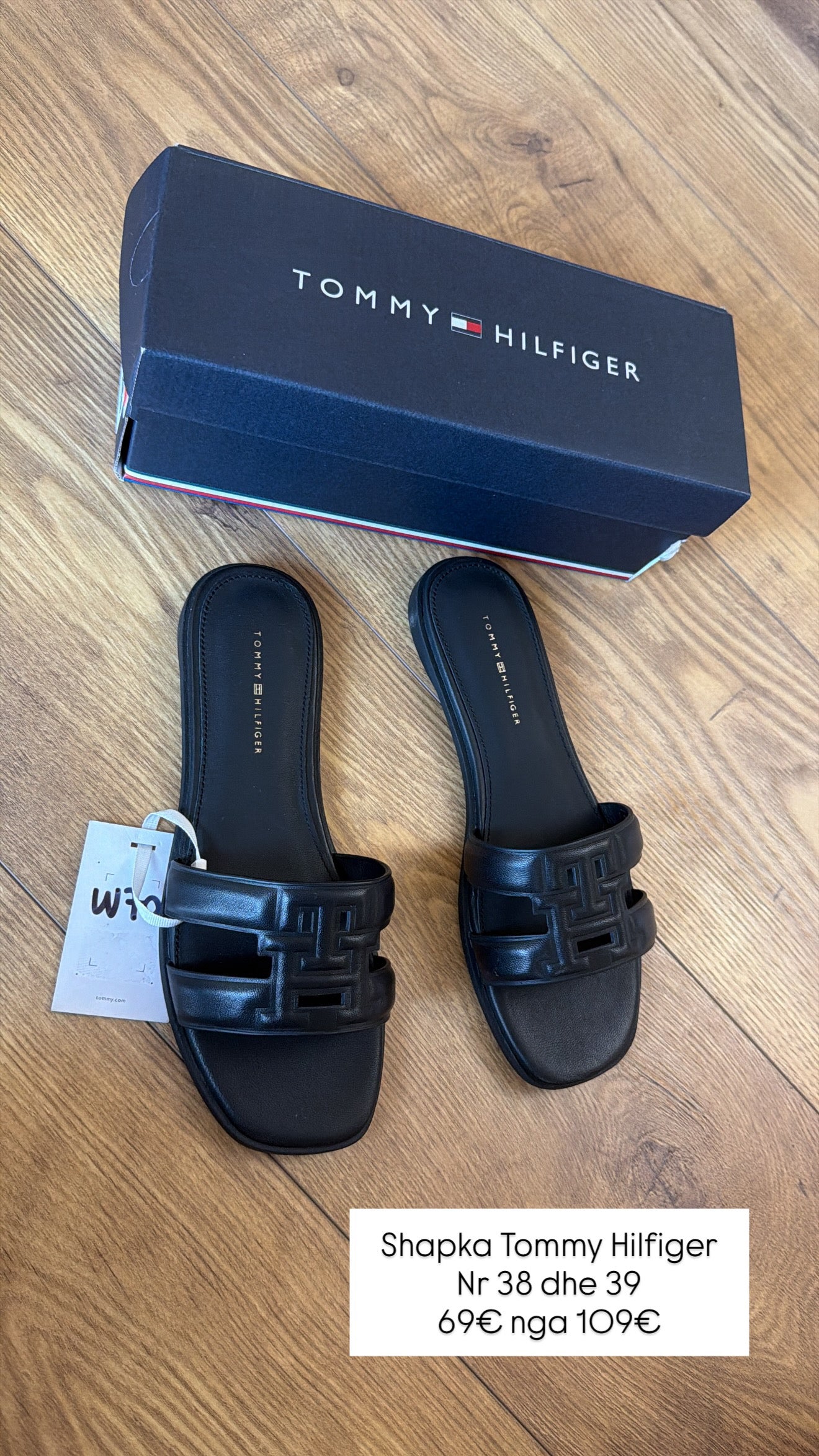 Shapka Tommy Hilfiger (FEMRA)(STOCK)