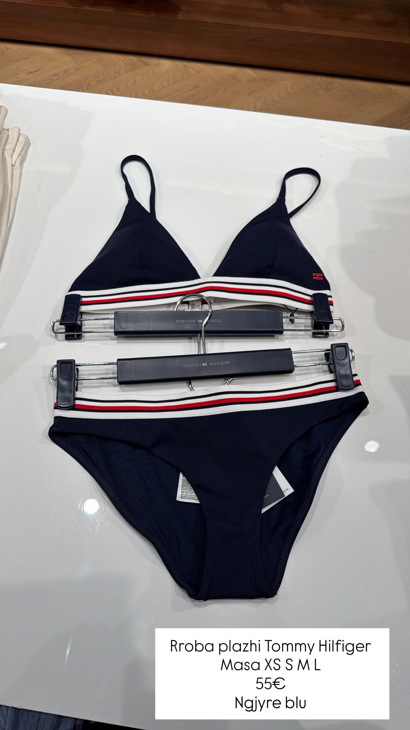Rroba plazhi Tommy Hilfiger(STOCK)