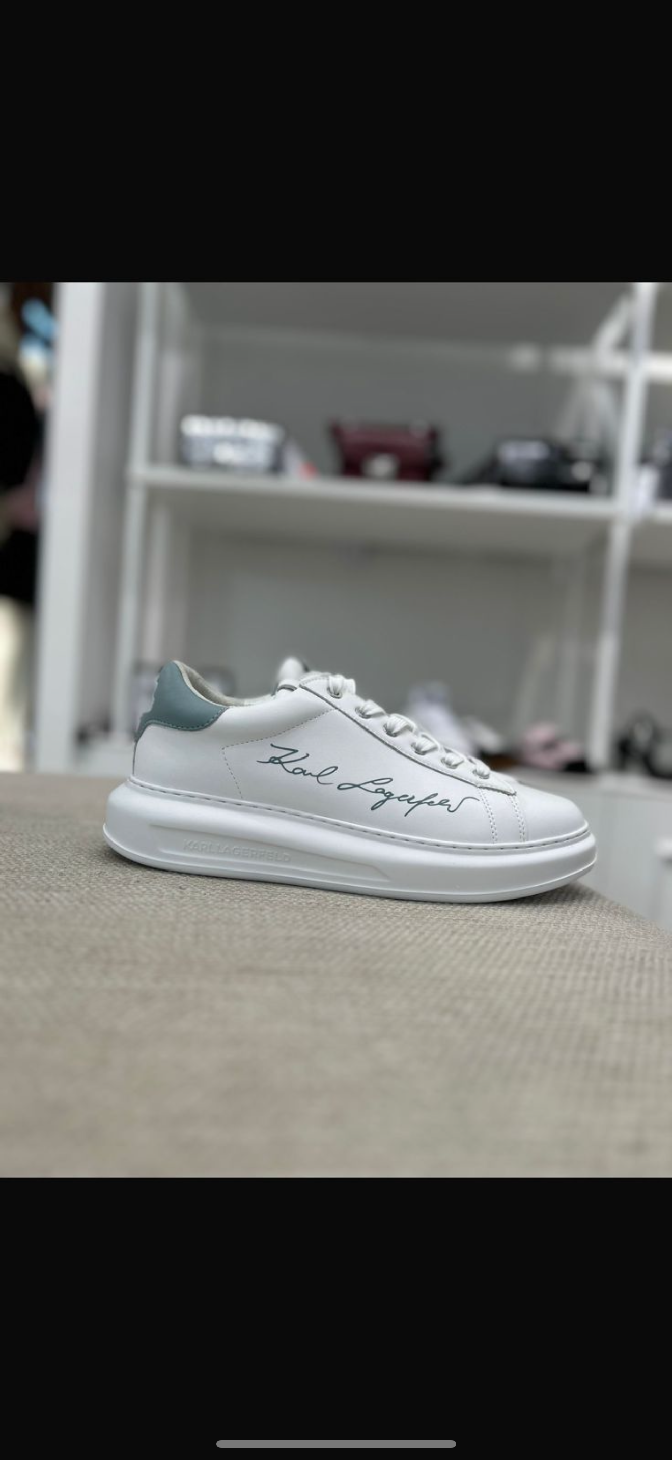 Atlete Karl Lagerfeld(MESHKUJ)(STOCK)