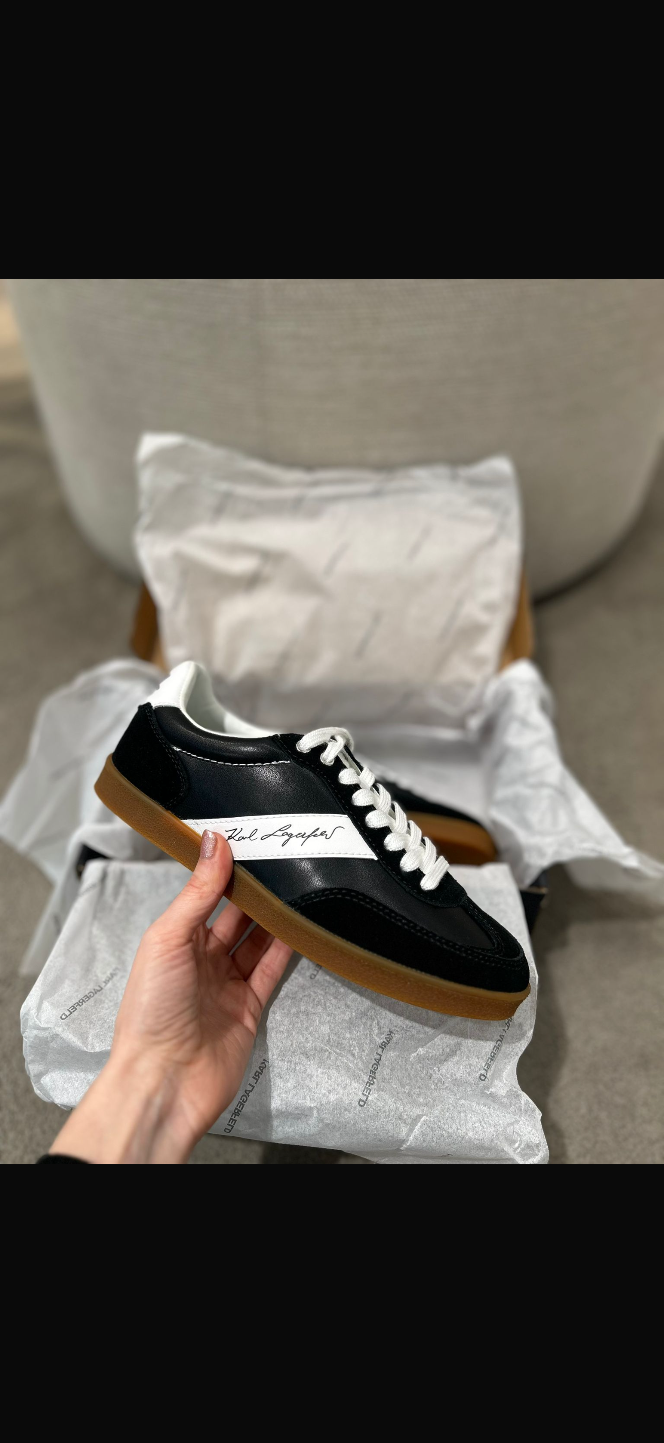 Atlete Karl Lagerfeld(FEMRA)