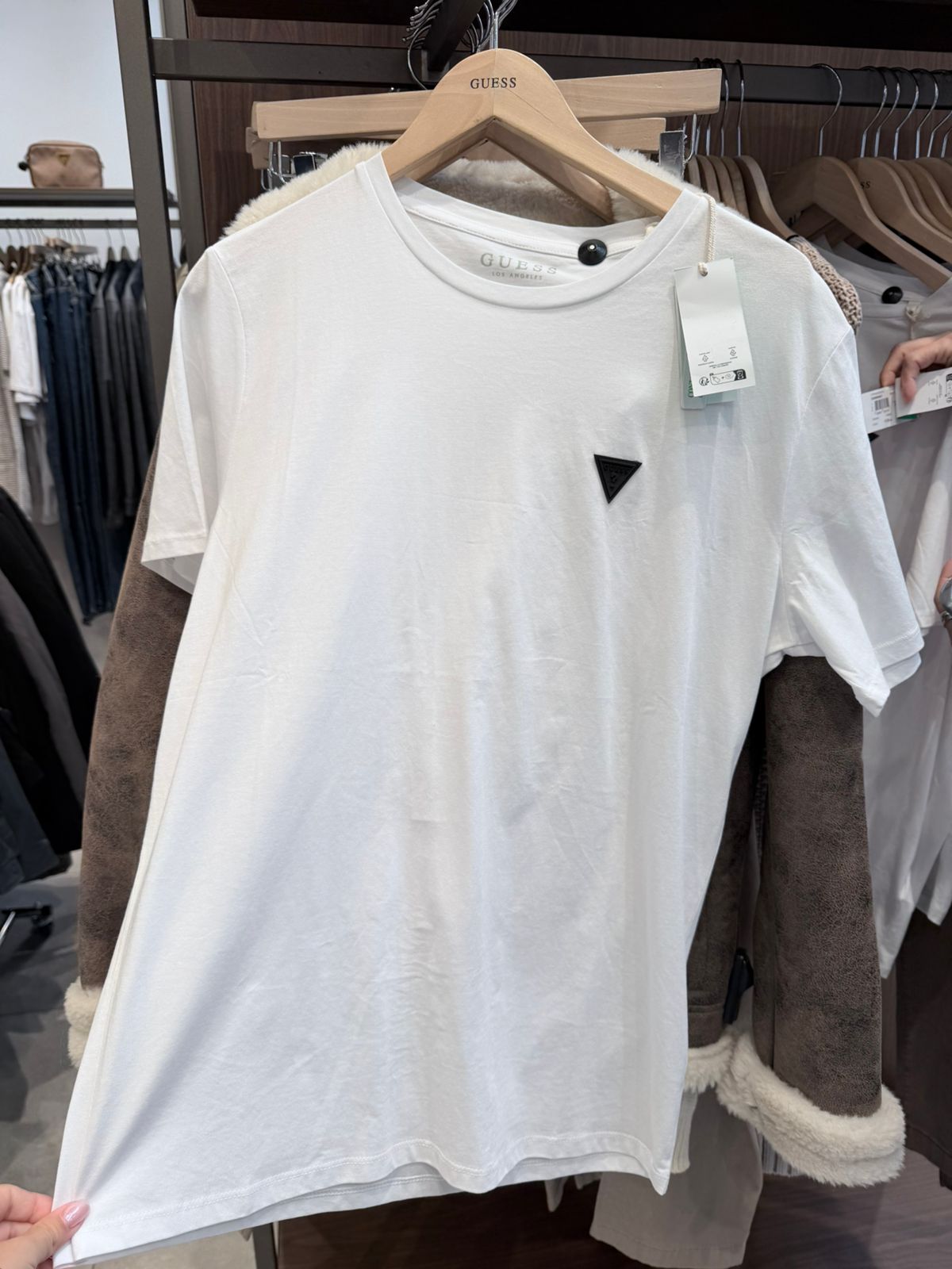 Tshirt Guess (MESHKUJ)(STOCK)