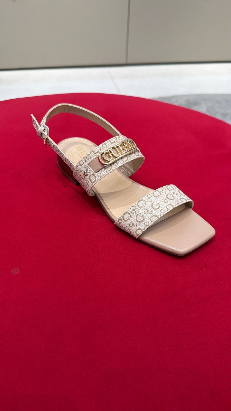 Sandale Guess (FEMRA)(STOCK)
