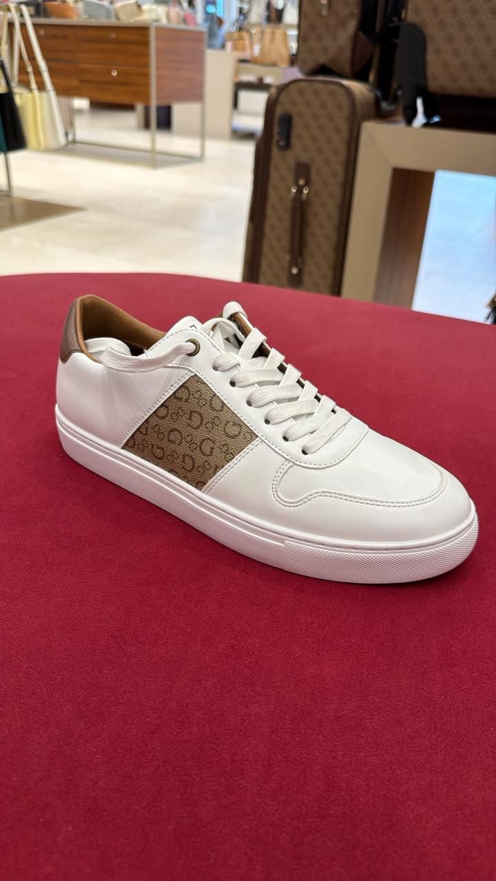 Atlete Guess (MESHKUJ)(STOCK)