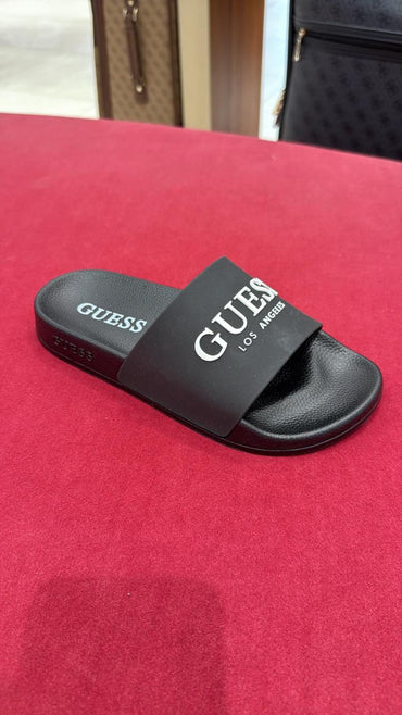 Shapka Guess (FEMRA)(STOCK)
